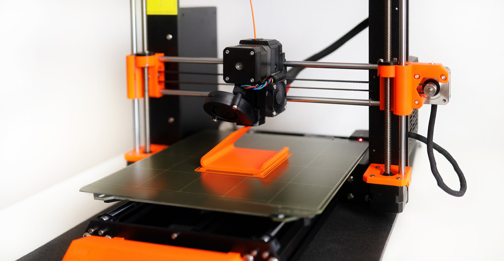 Ce este un extruder și care este rolul acestuia în printarea 3D?