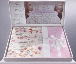 Lenjerie Garden Bliss ambalata in cutie cadou