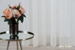 PERDEA CU REJANSA MENDOLA SALLY CREM R1700 - Img 1