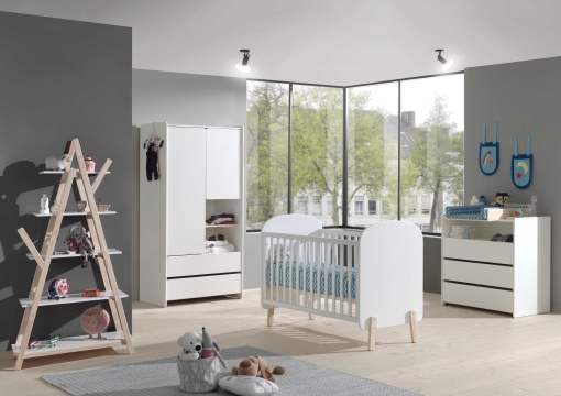 Set Complet Mobilier Kiddy pentru Camera Bebelușului – Pătuț 60x120 cm, Comodă, Masă de Înfășat, Dulap 2 Uși & Bibliotecă – Alb – Vipack