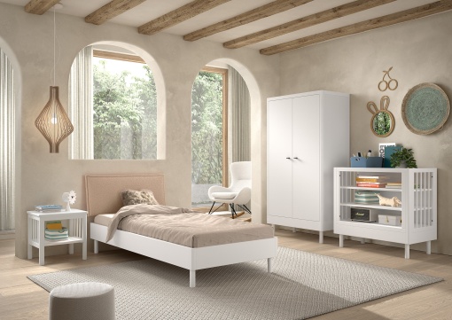 Set Complet Mobilier Camera Copii Forrest Beech, Pat 90x200 cm, Dulap cu 2 Uși, Noptieră și Masă de Înfășat, din Lemn Masiv de Fag, Alb – Vipack