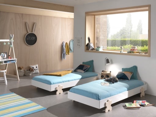 Set 2 paturi stivuibile pentru copii MODULO, din MDF și pin masiv, cu somieră cu lamele inclusă – Vipack