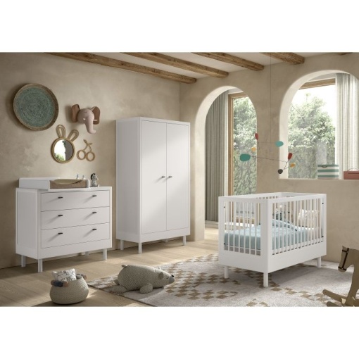 Set Complet Mobilier Cameră Bebelus Forrest Beech, din Lemn Masiv de Fag, Alb: Pătuț (60x120 cm), Comodă cu 3 Sertare, Suport de Înfășat și Dulap cu 2 Uși – Vipack