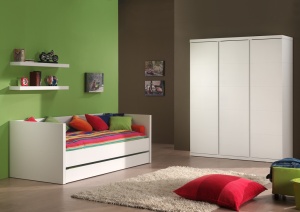 Set Dormitor Lara pentru Copii/Tineri, Alb – Pat Cabină 90x200 cm, Dulap 3 Uși, Sertar Pat și Polițe Perete – Vipack - Img 1