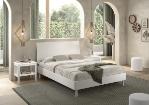 This FORREST BEECH combination in white beech consists of a double bed (140 x 200 cm) and 2 nightstands.
