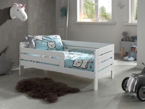 Pat Toddler alb pentru copii mici, 70 x 140 cm, cu laturi înalte pentru siguranță – Vipack - Img 1