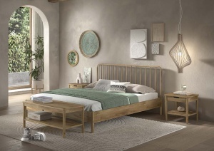 This OLIVE combination consists of a double bed (180 x 200 cm) with a slatted headboard, two bedside tables with drawer and a bench.