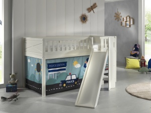 Pat semi-supraetajat pentru copii SCOTT, 90 x 200 cm, alb, din pin scandinav masiv, cu tobogan și perdea de joacă POLICE – Vipack - Img 1