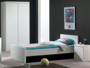 Set Mobilier Cameră Lara pentru Copii/Tineri, Alb – Pat 90x200 cm, Noptieră și Dulap 2 Uși – Vipack
