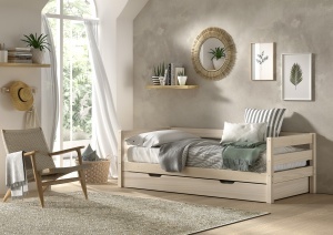This MARGRIT combination in natural finish consists of a cabin bed (90 x 200 cm) with a matching pull-out bed. - Img 2