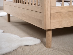 Set Complet Mobilier Cameră Copii Forrest Oak, din Lemn Masiv de Stejar, Natur: Pat Junior (70x140 cm), Comodă cu 3 Sertare și Dulap cu 2 Uși – Vipack - Img 4