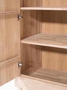 Set Complet Mobilier Camera Copii Forrest Oak, Pat 90x200 cm, Dulap cu 2 Uși, Noptieră și Masă de Înfășat, din Lemn Masiv de Stejar, Natur – Vipack - Img 7