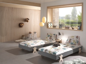 Set 2 paturi stivuibile pentru copii MODULO, gri, din MDF și pin masiv, cu somiere cu lamele incluse – Vipack - Img 1