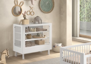 Set Complet Mobilier Cameră Bebelus Forrest Beech, din Lemn Masiv de Fag, Alb: Pătuț (70x140 cm), Comodă cu 3 Sertare, Suport de Înfășat și Dulap cu 3 Uși – Vipack - Img 2
