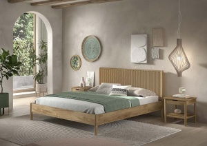 This OLIVE combination consists of a double bed (180 x 200 cm) with a woven rope headboard and two bedside tables with drawer.