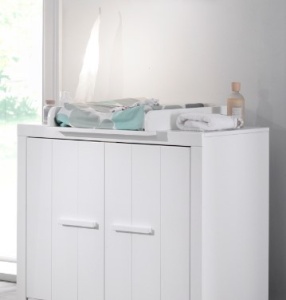 Set Complet Cameră Copii ERIK: Pătuț Transformabil 60x120 - 90x200 cm, Comodă, Masă de Înfășat și Dulap 3 Uși, Alb – Vipack - Img 5