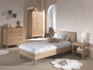 Set Complet Mobilier Camera Copii Forrest Oak, Pat 90x200 cm, Dulap cu 2 Uși, Noptieră și Comodă, din Lemn Masiv de Stejar, Natur – Vipack - Img 1