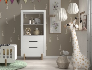 Set mobilier pentru copii mici SMILE, alb, pat 70 x 140 cm cu balustradă de protecție și dulap cu baretă pentru haine și 3 sertare – Vipack - Img 5