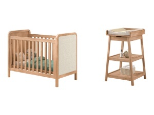 This OLIVE combination consists of a baby bed (60 x 120 cm) with a bouclé headboard and a changing table.