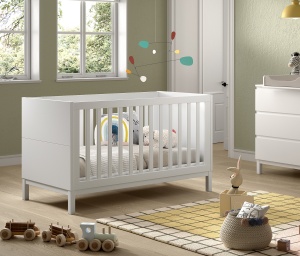 Set Complet Cameră Copii EVA: Pătuț Transformabil 70x140 cm, Comodă cu 3 Sertare, Masă de Înfășat și Dulap 2 Uși, Alb – Vipack - Img 2