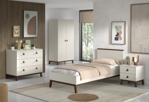 This SEZANE combination in clay consists of a bed (90 x 200 cm), a bedside table, a 2-door wardrobe and a dresser with 3 drawers.