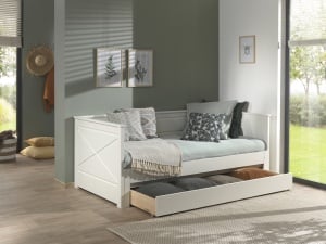 Pat glisant pentru copii PINO/SCOTT, alb, din pin scandinav masiv, cu spațiu de depozitare – Vipack - Img 1