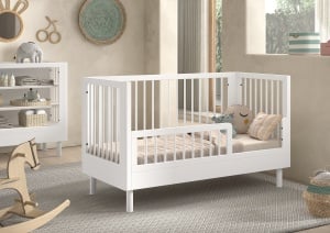 Set Complet Mobilier Cameră Bebelus Forrest Oak, din Lemn Masiv de Stejar, Alb: Pătuț Convertibil (70x140 cm), Comodă cu 3 Sertare și Dulap cu 2 Uși – Vipack - Img 4