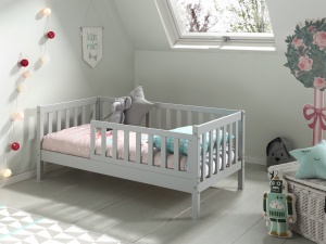 Pat Toddler gri pentru copii mici, 70 x 140 cm, cu laturi înalte pentru siguranță – Vipack - Img 1