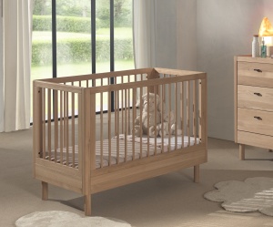Set Complet Mobilier Cameră Bebelus Forrest Oak, din Lemn Masiv de Stejar, Natur: Pătuț (60x120 cm), Comodă cu 3 Sertare, Suport de Înfășat și Dulap cu 3 Uși – Vipack - Img 2