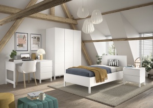 Set Complet Mobilier Cameră Copii Eva: Pat 90x200 cm, Noptieră, Dulap 3 Uși și Birou cu Sertare, Alb – Vipack