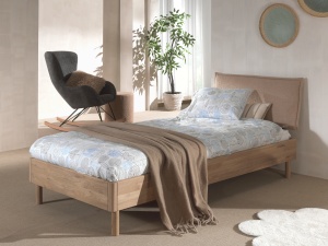 Set Complet Mobilier Camera Copii Forrest Oak, Pat 90x200 cm cu Tăblie Textilă, Dulap cu 3 Uși, Noptieră și Birou, din Lemn de Stejar, Natur – Vipack - Img 2