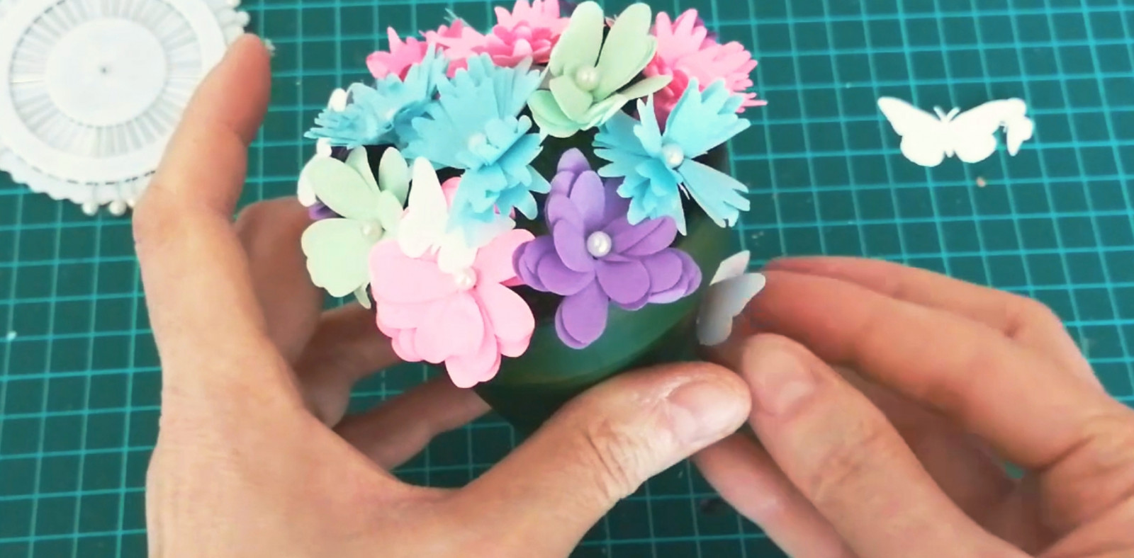 Tutorial Ghiveci cu Flori de primăvară ∣ DIY Flori Quilling