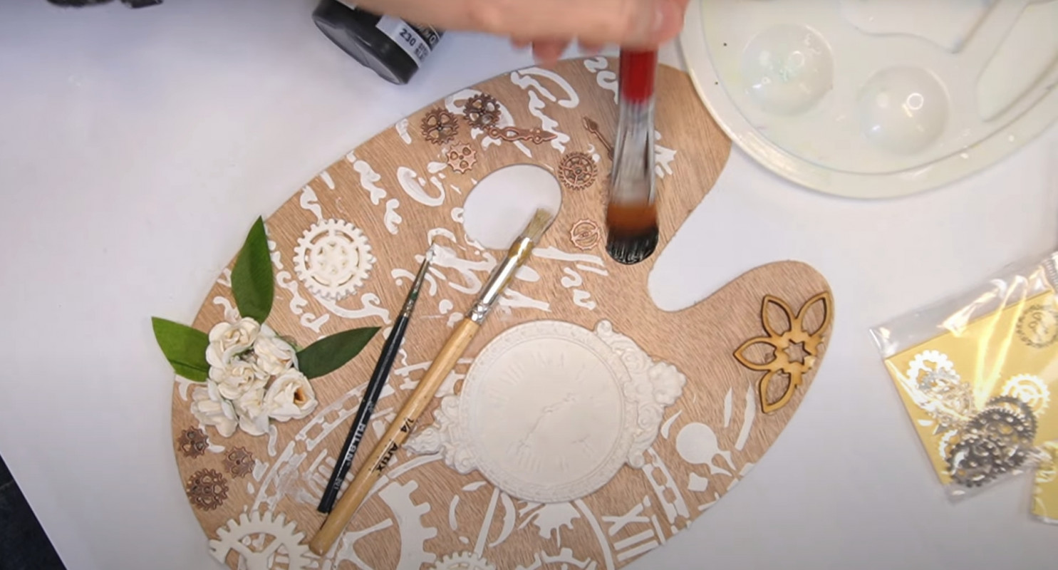 Cum să decorezi o paletă de pictură - DIY Decorațiune Mixed Media