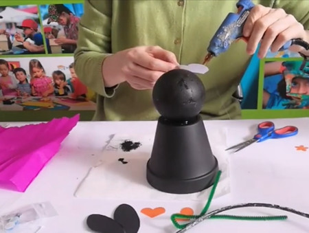 Cum sa faci un Pinguin dintr-un ghiveci ceramic