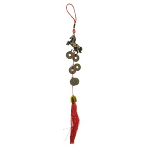 Amuleta Feng Shui - Cal din rasina cu 6 monede si ciucure 39cm rosu/bronz