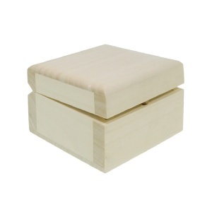 Cutie lemn patrata capac colturi rotunjite cm 6,3x6,3x4,5 PZ266