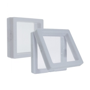 Cutie plastic bijuterii patrata tip rama cu folie fixare 7x7x2cm 2/set alb FN36B
