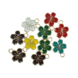 Pandantiv metalic floare cu 5 petale 12x15mm 10/set auriu/culori diverse