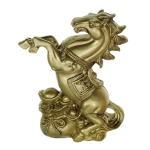 Statueta Feng Shui din rasina Cal pe Sacul Bogatiei cu monede si pepite 8x3,5x10cm auriu FS706