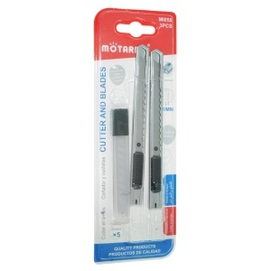 Cutter retractabil latime 0,9cm maner metalic cu 5 lame de rezerva 2/set MI055