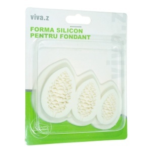 Matrita silicon 3 conuri de brad 10,7x7,3x1,8cm T06039 crem
