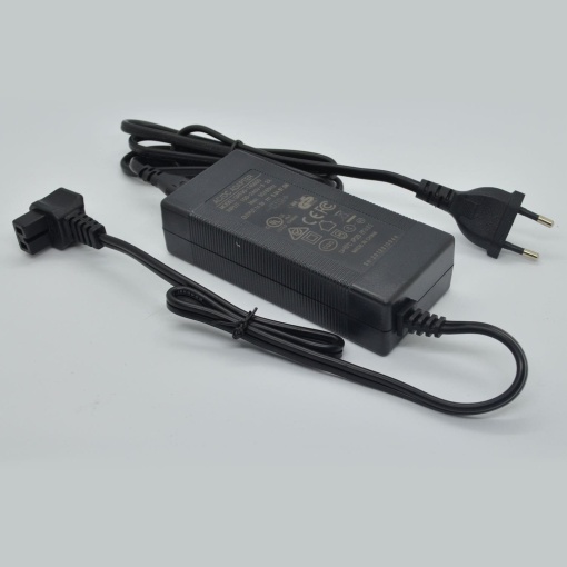 Adaptor alimentare 220V la 14V cu mufă ștecher, ieșire 14V pentru frigidere auto - DenisNetwork