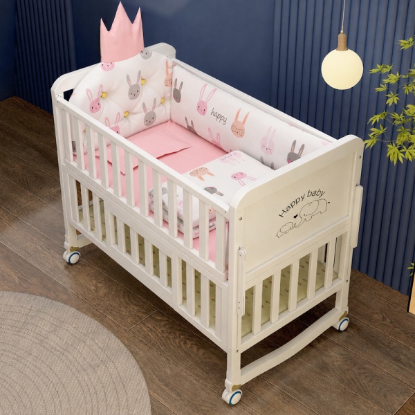 Pătuț extensibil alb cu lenjerie roz și apărători cu iepurași - Happy Baby