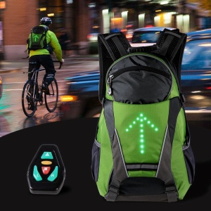 20l backpack, with signaling for bicycle or electric scooter, integrated remote control on the handlebar - Img 6
