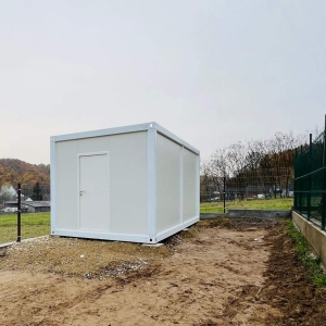 Container 12-18mp tip birou, pentru locuit, șantier, sanitar monobloc 6x3x3m cu 2 ferestre și o ușă - Img 2