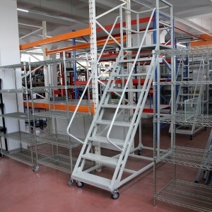 Industrial ladder, 150cm mobile platform for industrial shelf access