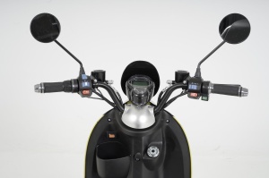 Electric scooter with pedals - MOPED 400W / 60V - 20A - speed, comfort and efficiency, with license, 60km battery autonomy - Img 18