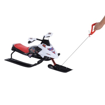 Sanie-snowmobil cu ghidon pentru direcție, în coborâre