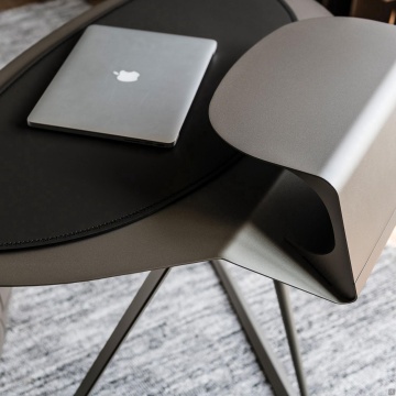 Birou compact pentru laptop, potrivit pentru spații mici