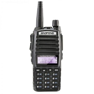 Statie Radio portabila emisie receptie Baofeng UV 82 , Dual Band, 10W, Walkie Talkie, Radio FM, acumulator 2800 mAh, Casca cu microfon - Img 1